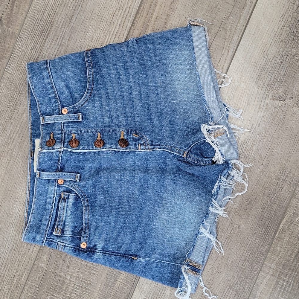 (NWOT) Madewell High Rise Denim Shorts - 23